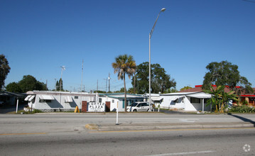 704 Cortez Rd, Bradenton, FL for sale Primary Photo- Image 1 of 1