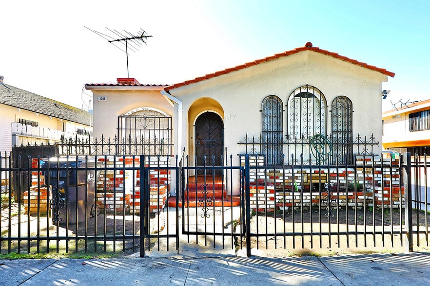 1209 Olive Ave, Long Beach, CA for sale - Building Photo - Image 1 of 3