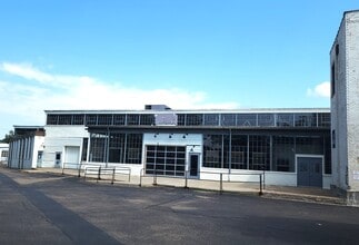 1618-1620 Central Ave NE, Minneapolis, MN to rent Interior Photo- Image 1 of 16
