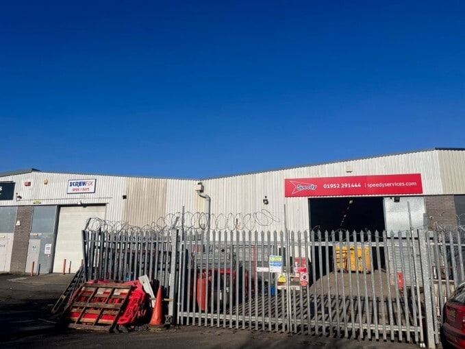 4 Stafford Park, Telford to rent - Building Photo - Image 2 of 2