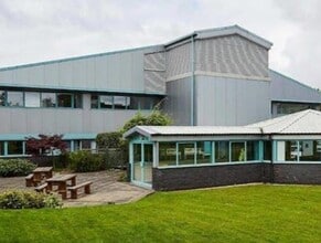 100 Floats Rd, Manchester to rent Building Photo- Image 2 of 5