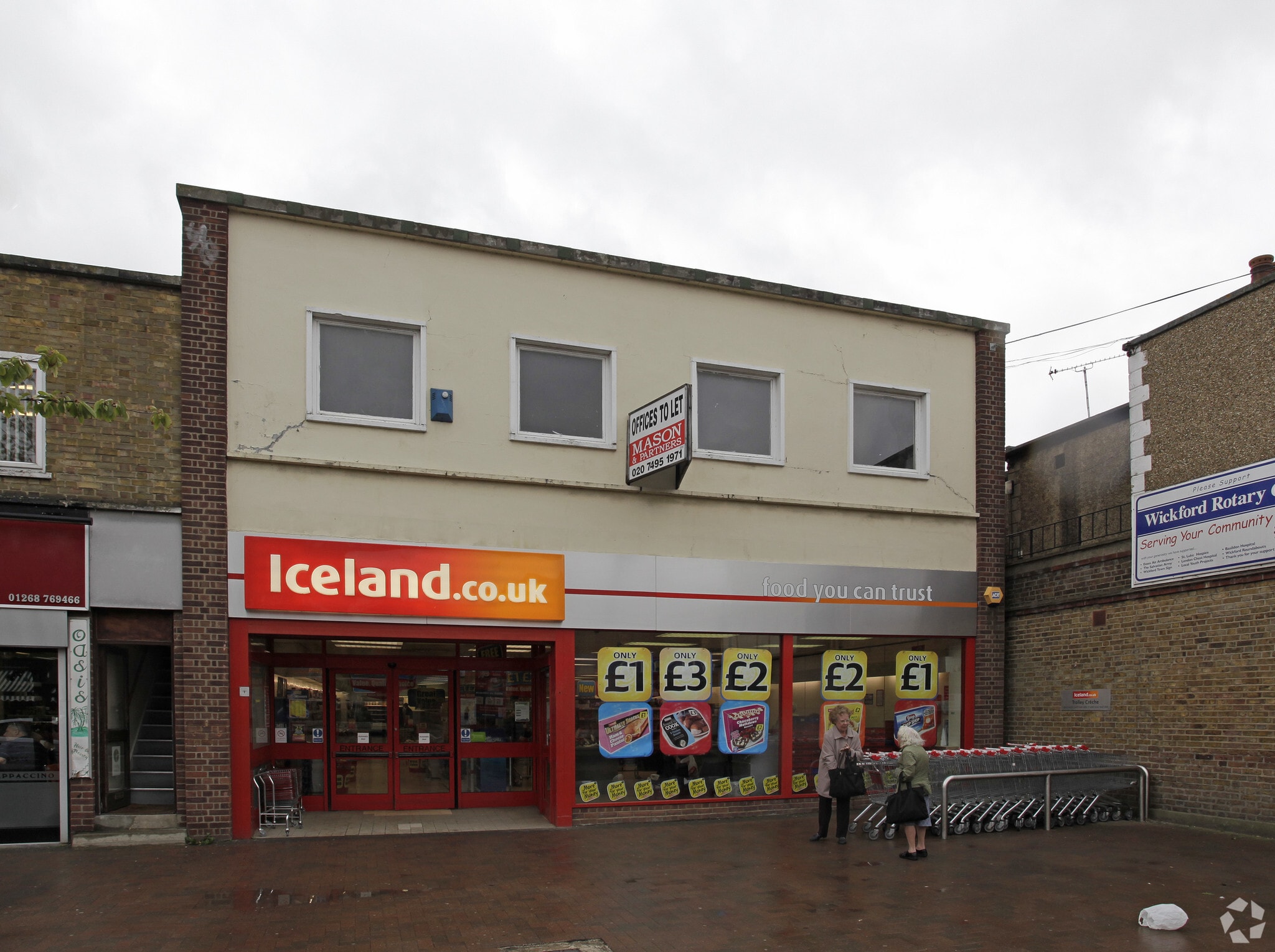 30 High St, Wickford to rent Primary Photo- Image 1 of 2