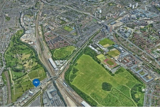 96 Scrubs Ln, London to rent - Building Photo - Image 2 of 4