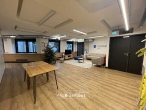 Office in Villeurbanne to rent Building Photo- Image 2 of 9