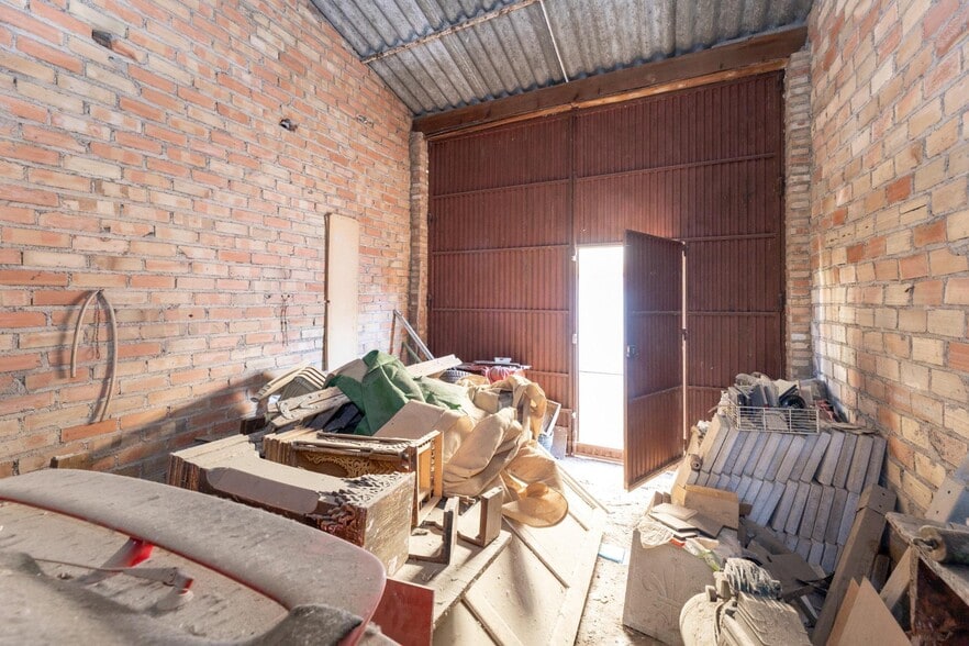 Land in Armilla, Granada for sale - Interior Photo - Image 3 of 4