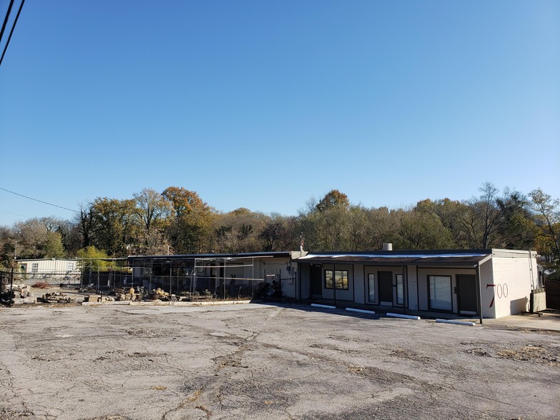 700 E Old Hickory Blvd, Madison, TN for sale - Building Photo - Image 1 of 1