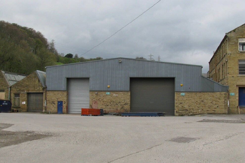 Elland Rd, Brighouse for sale Primary Photo- Image 1 of 1