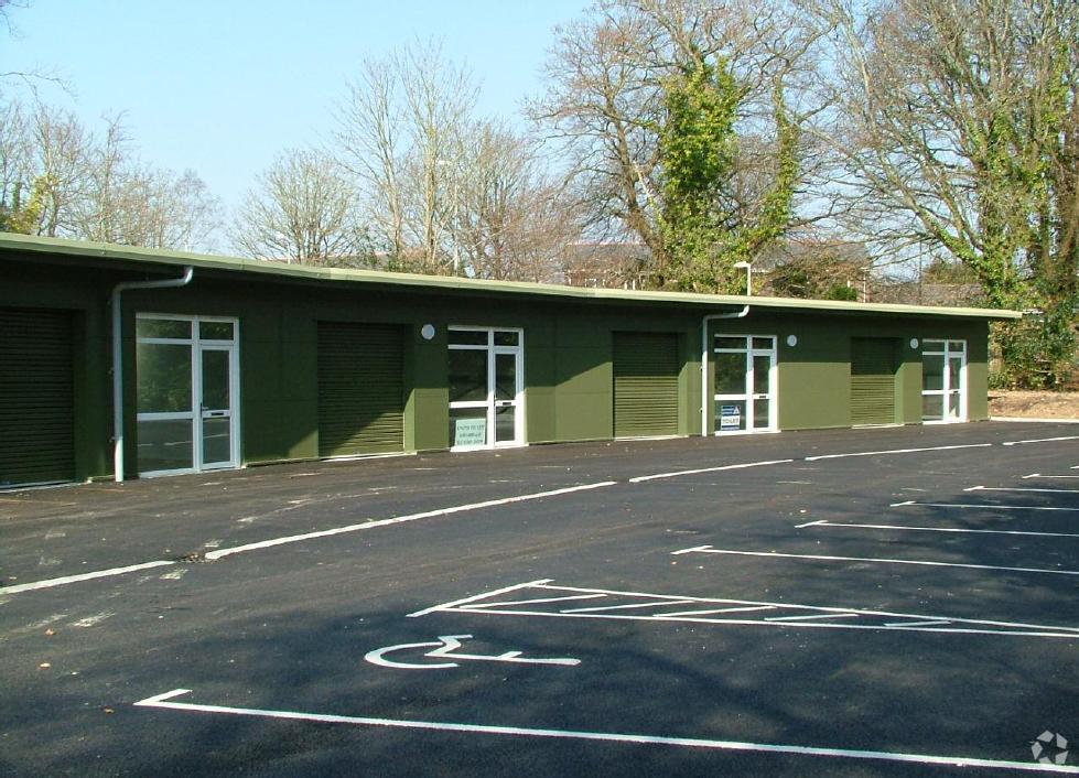 Warmwell Rd, Crossways for sale Primary Photo- Image 1 of 1