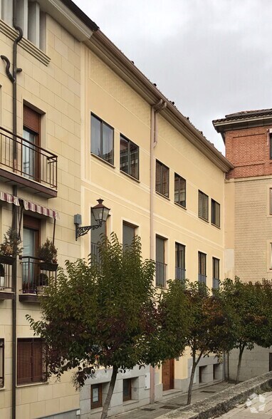 Calle de San Antonio el Real, 21, Segovia, Segovia to rent - Primary Photo - Image 1 of 2