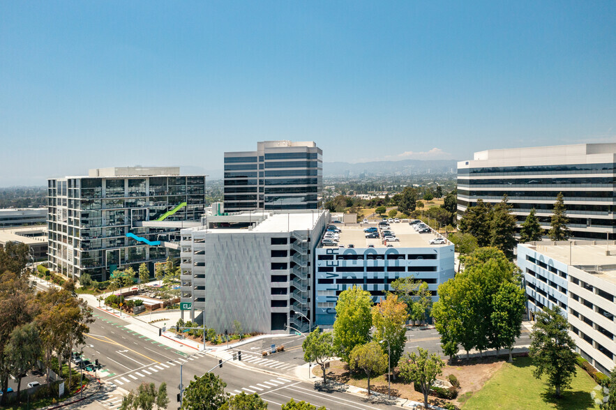 600 Corporate Pointe, Culver City, CA for rent - Building Photo - Image 2 of 5