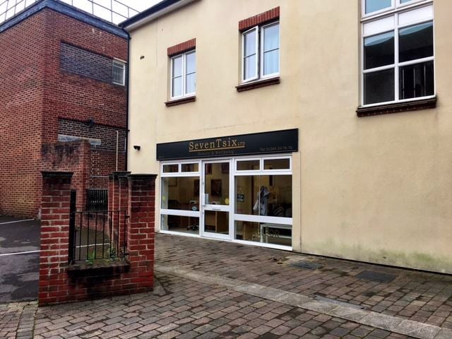 11 Waterloo Ct, Andover for sale - Primary Photo - Image 1 of 1