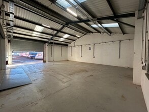 Tan House Lane, Widnes to rent Interior Photo- Image 1 of 3