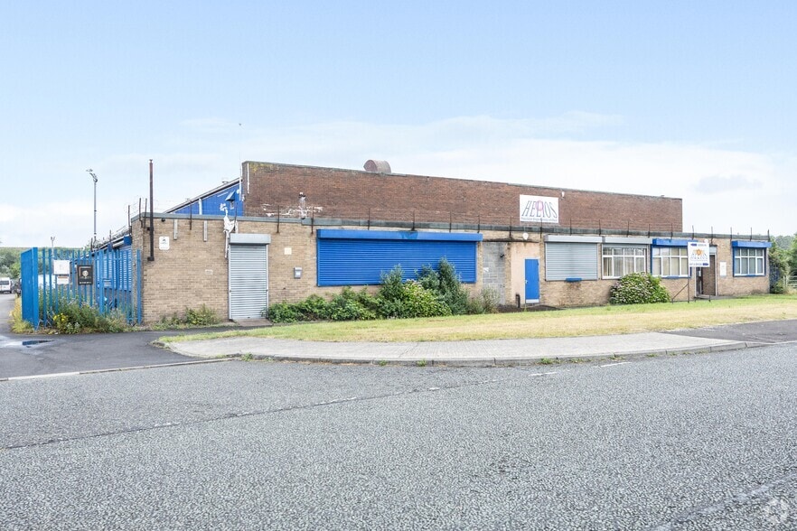 35 Oakesway Business Park, Hartlepool to rent - Primary Photo - Image 1 of 2