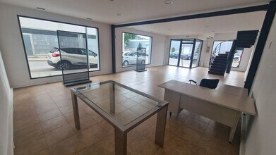 Retail in Sant Celoni, Barcelona to rent Interior Photo- Image 1 of 12