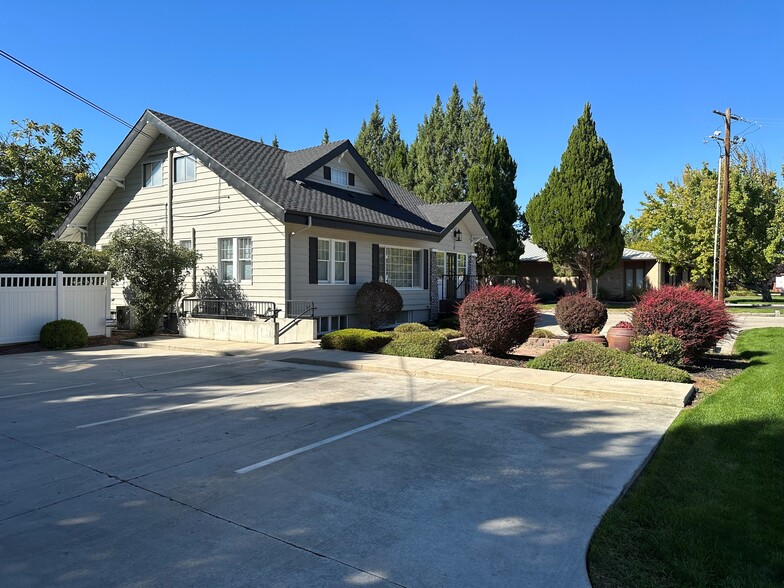 1115 N Cole Rd, Boise, ID for sale - Building Photo - Image 1 of 2