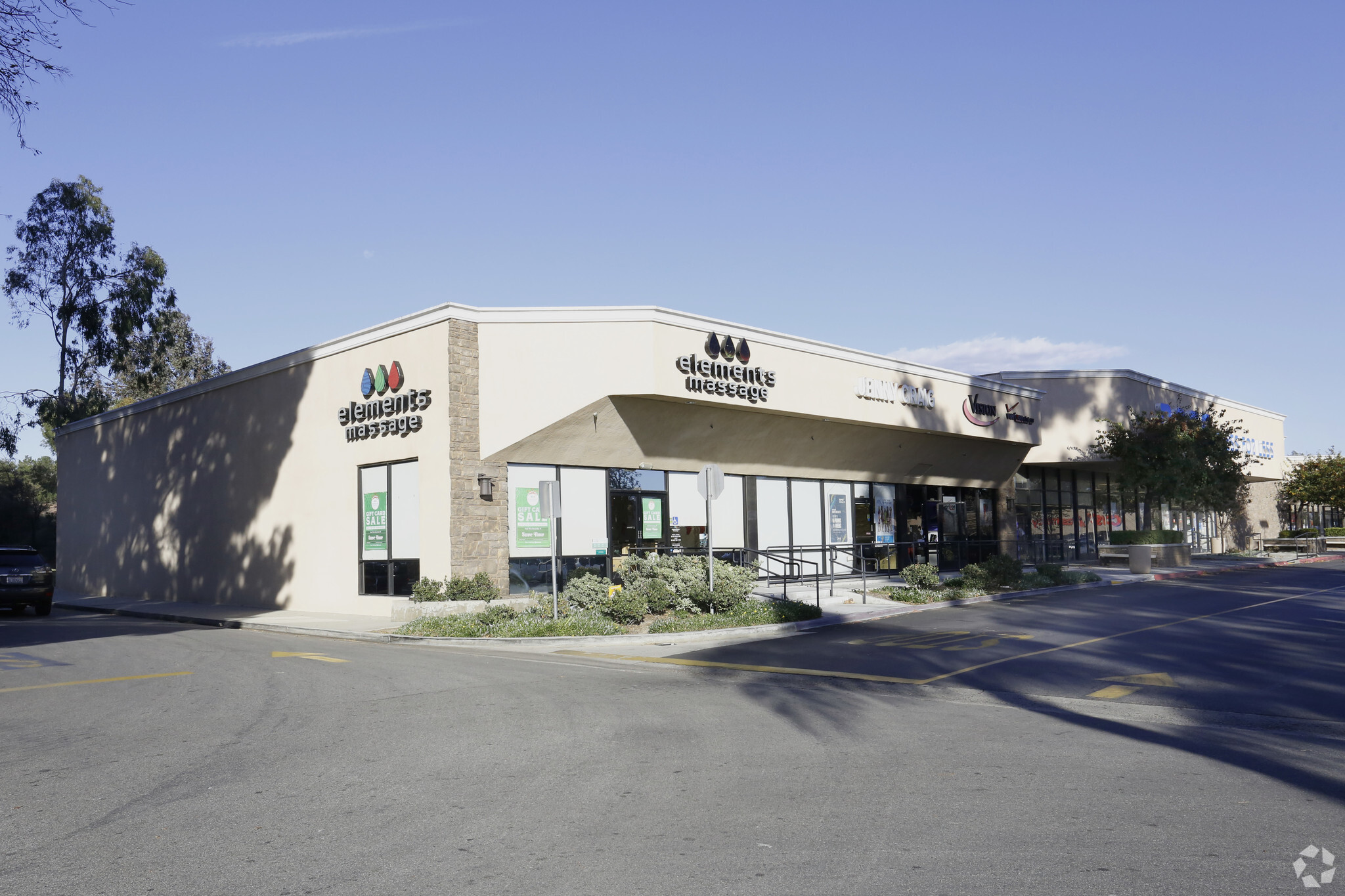 2410-2837 Cochran St, Simi Valley, CA for rent Building Photo- Image 1 of 8