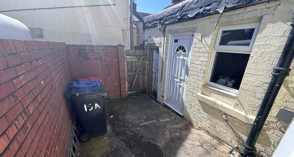 15 Poulton St, Fleetwood for sale - Building Photo - Image 2 of 10
