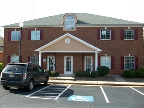 3745 Cherokee St, Kennesaw, GA for rent Building Photo- Image 1 of 14