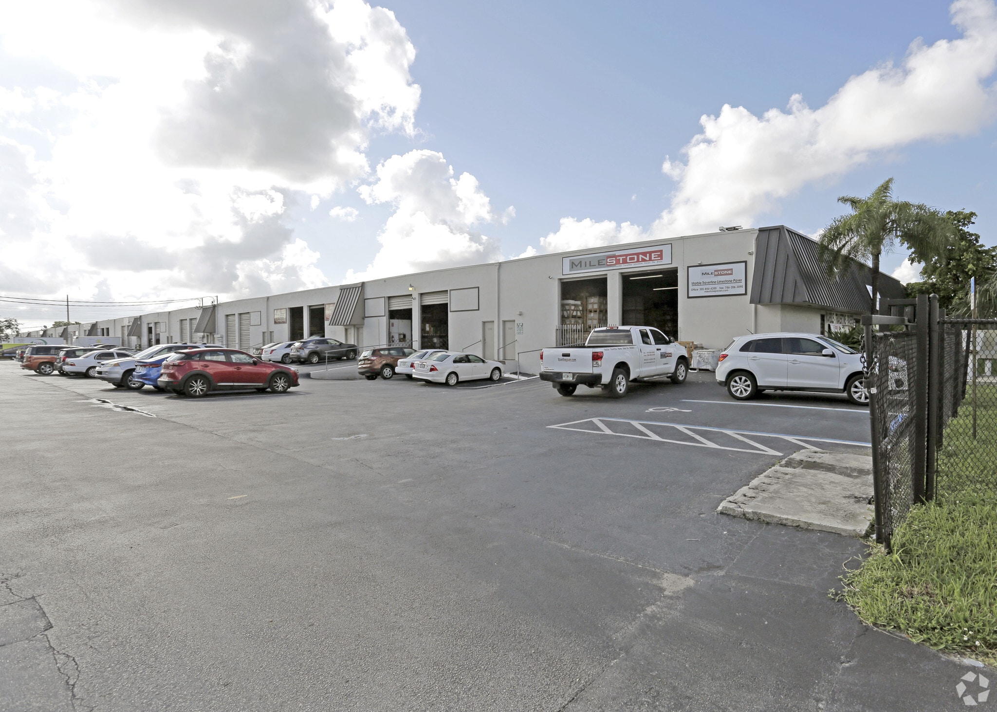 5501-5595 NW 72nd Ave, Miami, FL to rent Building Photo- Image 1 of 10