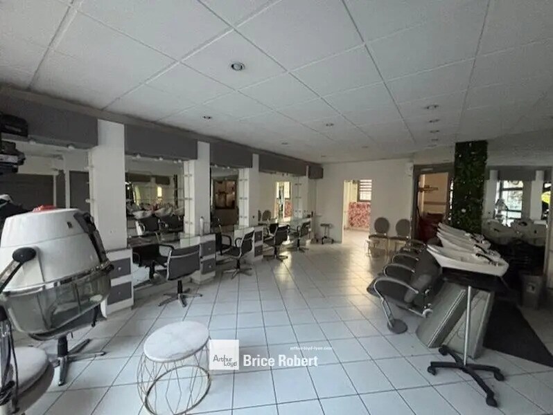 Build-to-Rent in Lyon for sale Interior Photo- Image 1 of 4