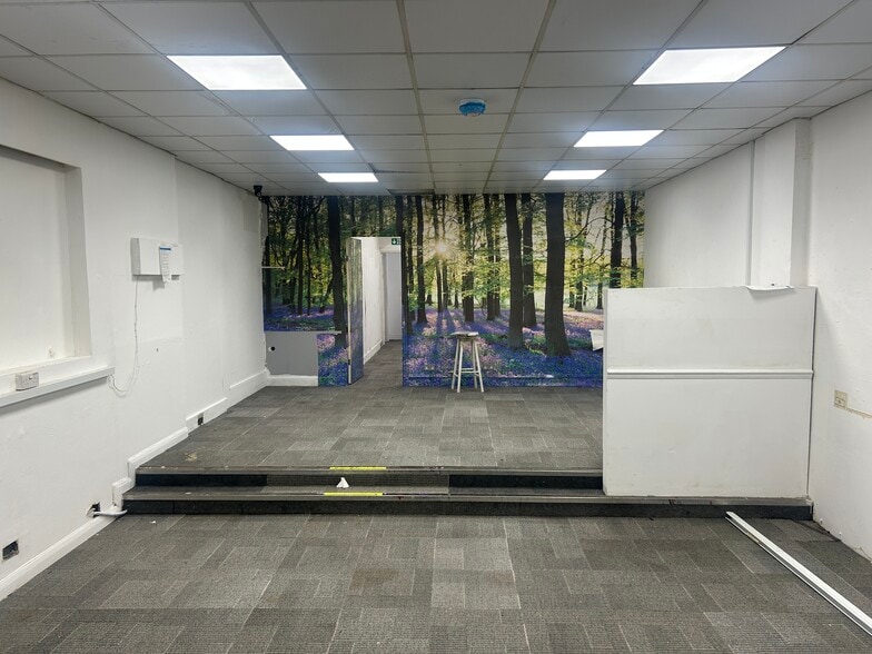 The Blvd, London to rent - Interior Photo - Image 3 of 4