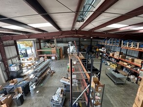 1834 Ferguson Ln, Austin, TX to rent Interior Photo- Image 2 of 2