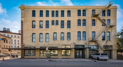 219 N Alamo St, San Antonio, TX for rent Building Photo- Image 2 of 12