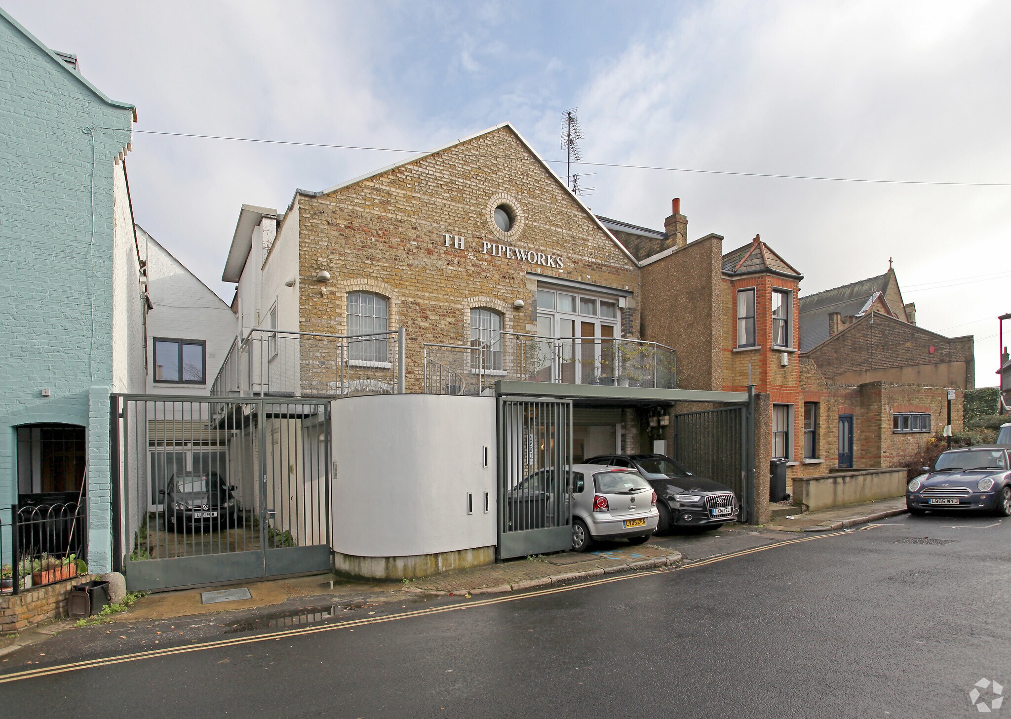 26-30 Prescott Pl, London to rent Primary Photo- Image 1 of 3