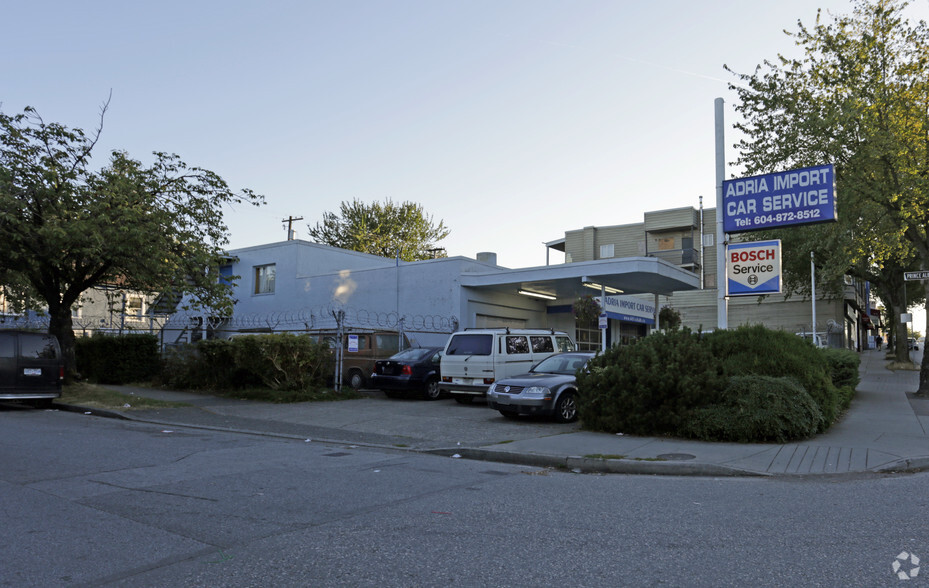 794 E Broadway, Vancouver, BC for sale - Primary Photo - Image 1 of 6