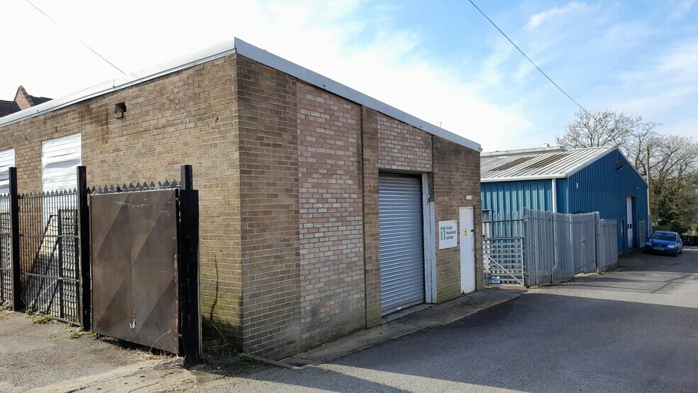 7 Station Rd, Tidworth to rent - Building Photo - Image 2 of 2