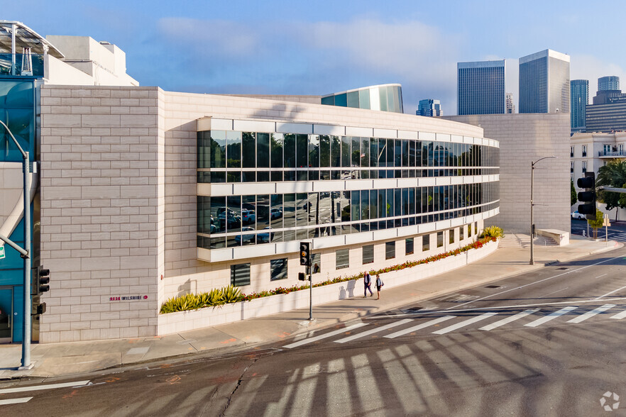 9830 Wilshire Blvd, Beverly Hills, CA for sale - Primary Photo - Image 1 of 1