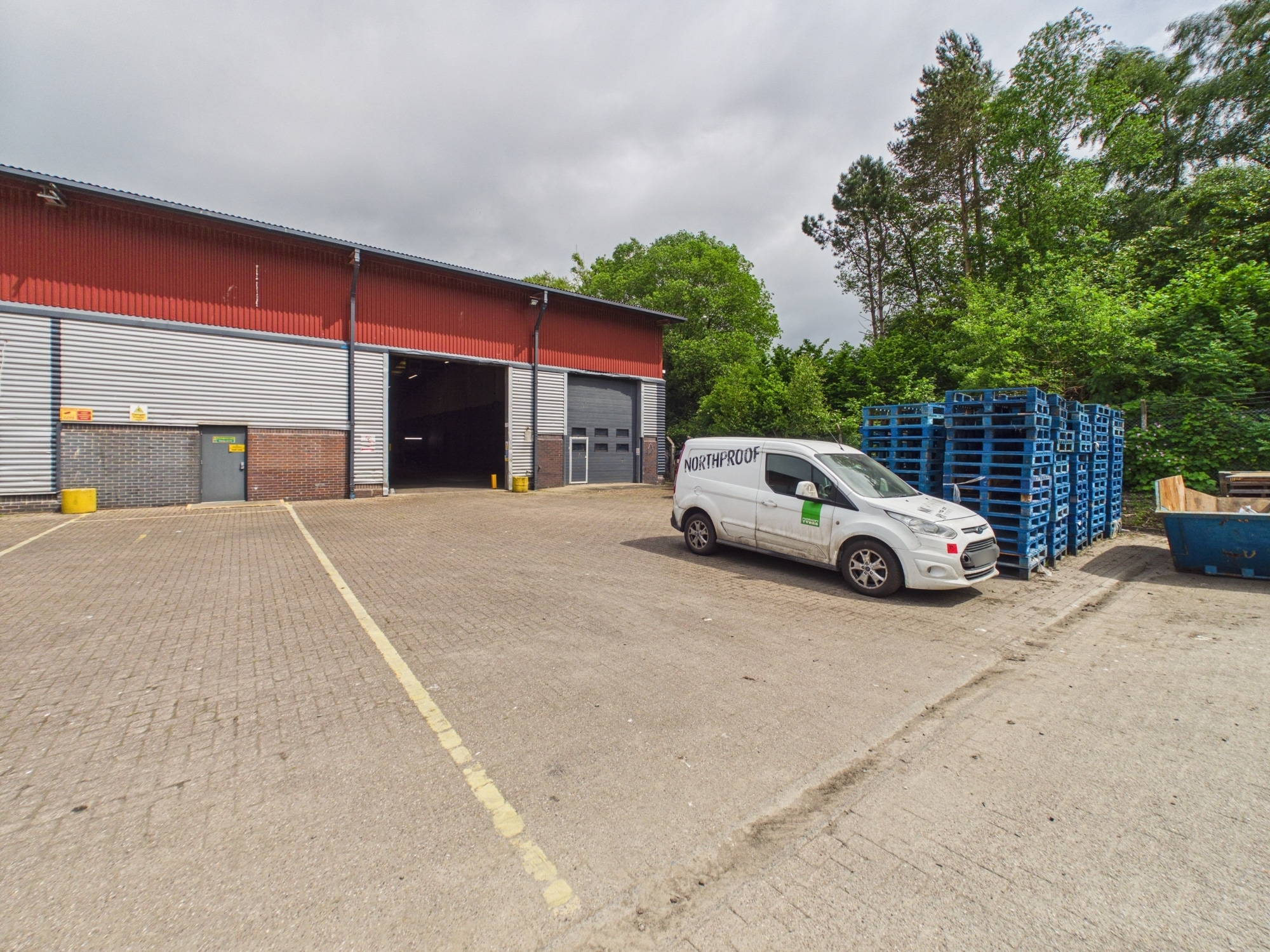 Irongray Rd, Dumfries to rent Building Photo- Image 1 of 4