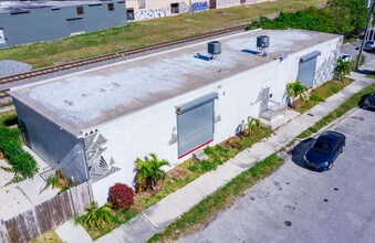 311 NW 72nd Ter, Miami, FL for sale Primary Photo- Image 1 of 1