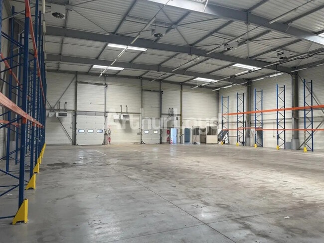 Location Local d'activités 1 000 m²