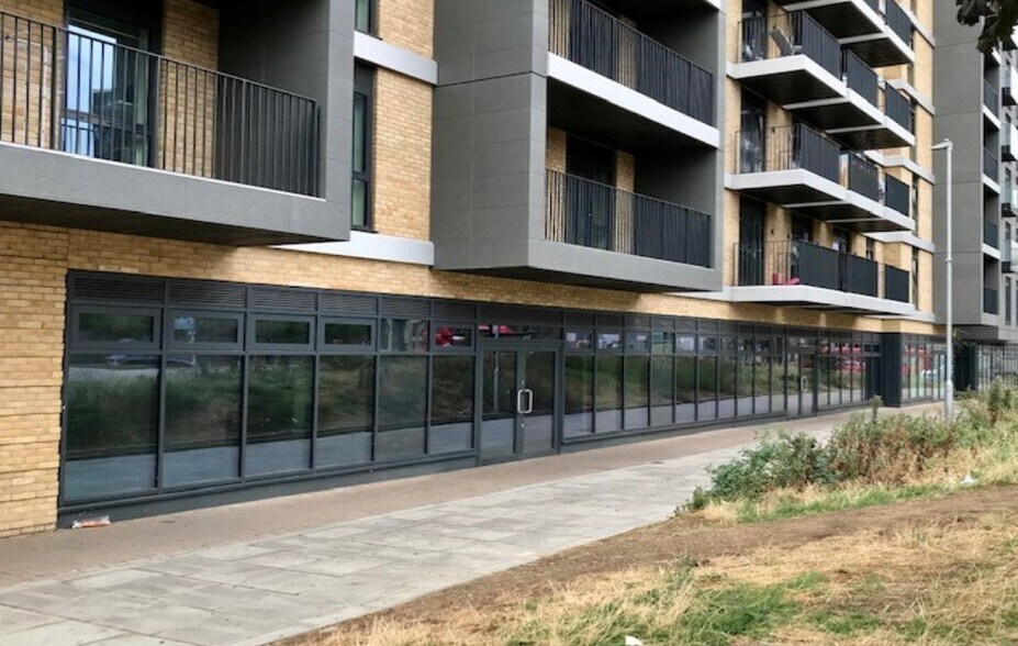 Chapel Rd, Ilford, IG1 2ZS UK