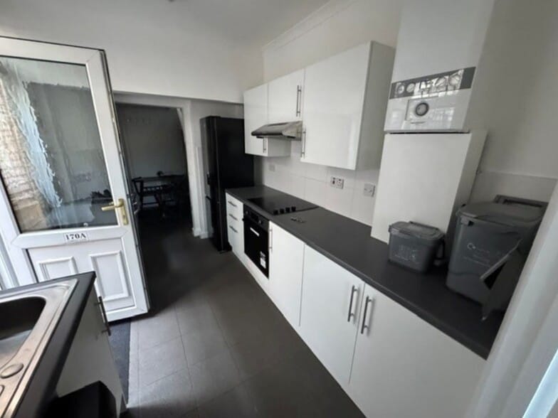 170 Forest Lane ln, London for sale - Building Photo - Image 3 of 6