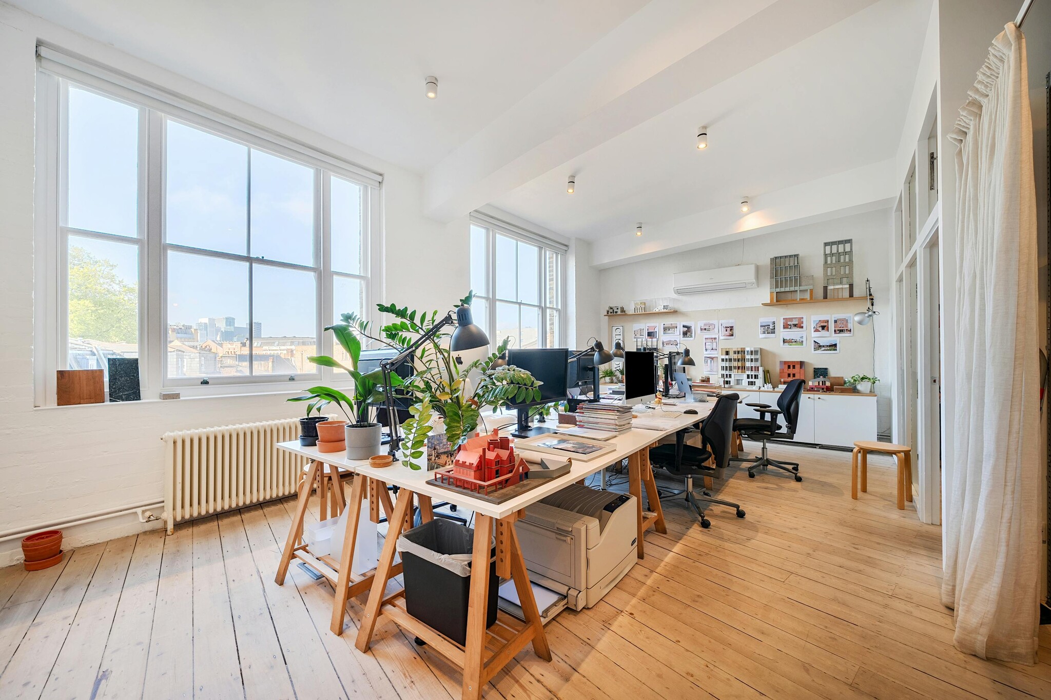 25-27 Hackney Rd, London to rent Interior Photo- Image 1 of 6