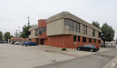 23161 Ventura Blvd, Woodland Hills, CA for sale Primary Photo- Image 1 of 1