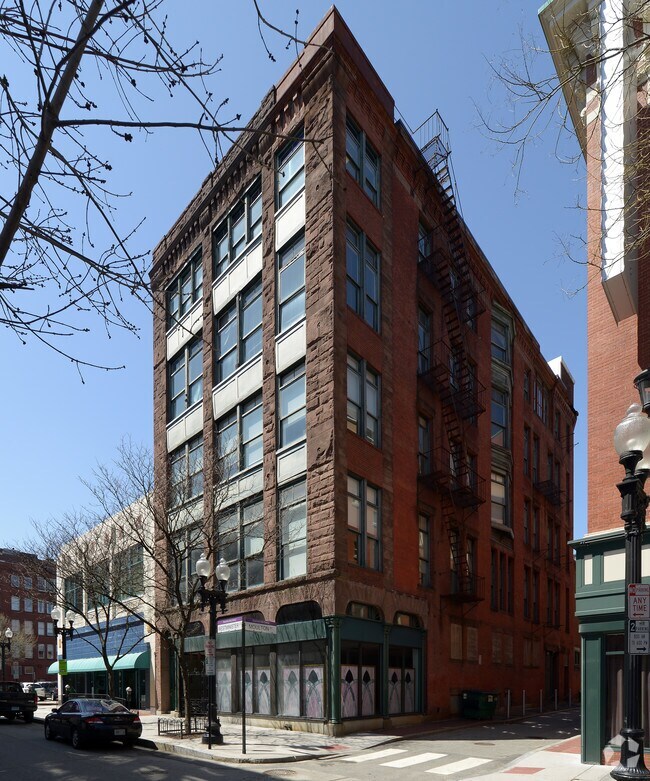 The Moulton Hall Condominiums portfolio of 3 properties for sale on LoopNet.co.uk Building Photo- Image 1 of 14