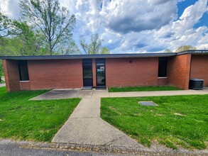 4710 Chimney Dr, Big Chimney, WV for rent Building Photo- Image 1 of 9