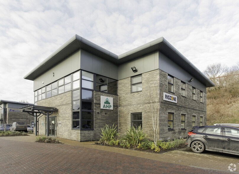 Abercrombie Ct, Westhill for sale - Primary Photo - Image 1 of 1