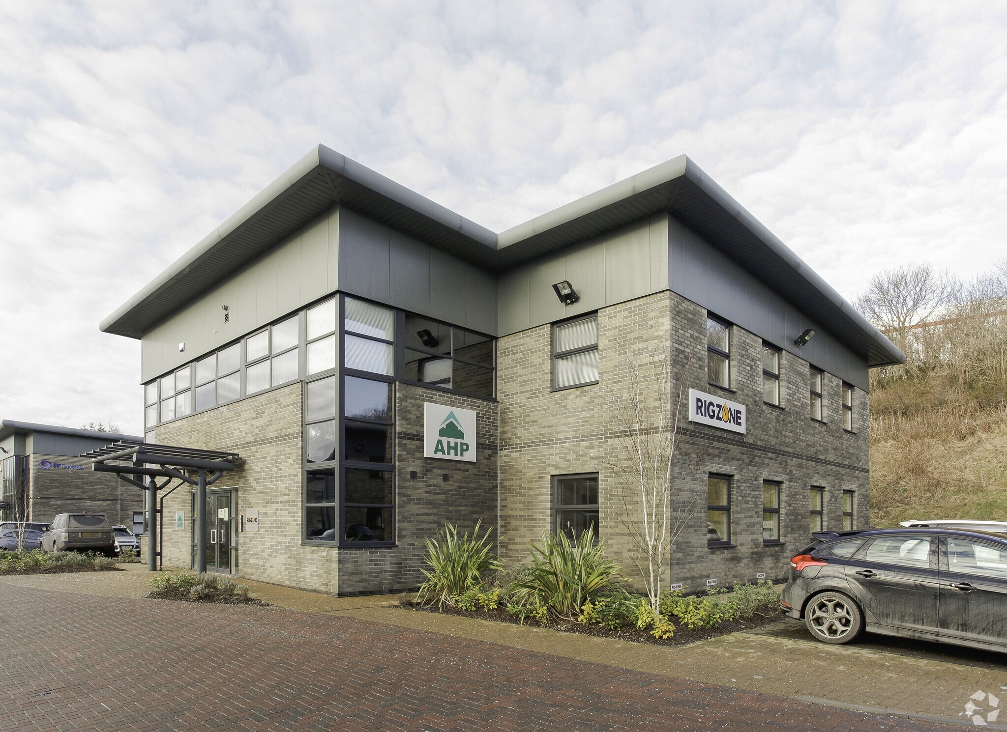 Abercrombie Ct, Westhill for sale Primary Photo- Image 1 of 1