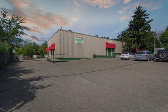 4800 Joslyn Rd, Lake Orion, MI for rent Building Photo- Image 1 of 59