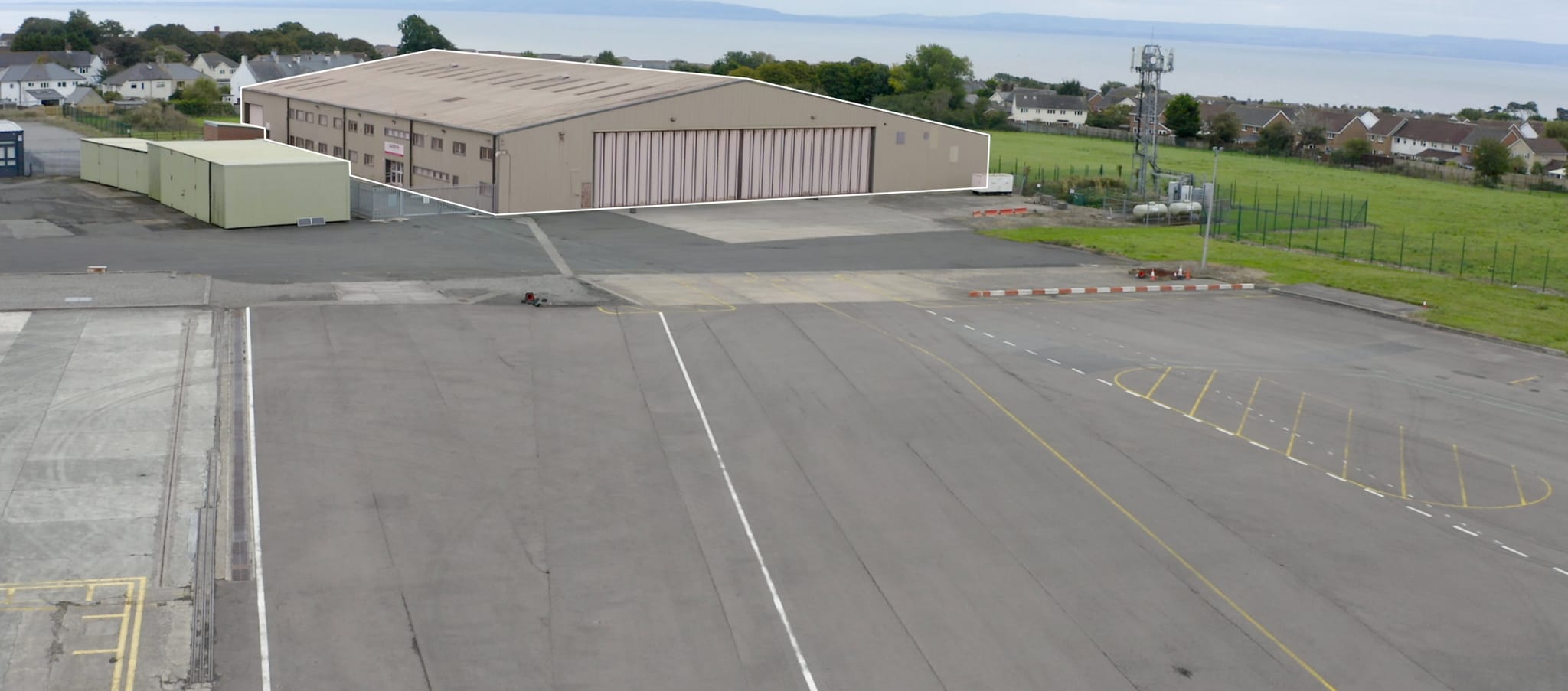 41 Rhoose Rd, Barry to rent Primary Photo- Image 1 of 2