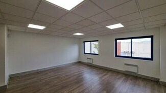 More details for 6-8 Rue De La Closerie, Lisses - Industrial to Rent