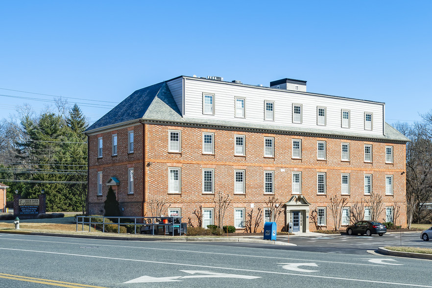 DC Metro Office Condos portfolio of 3 properties for sale on LoopNet.co.uk - Building Photo - Image 2 of 5