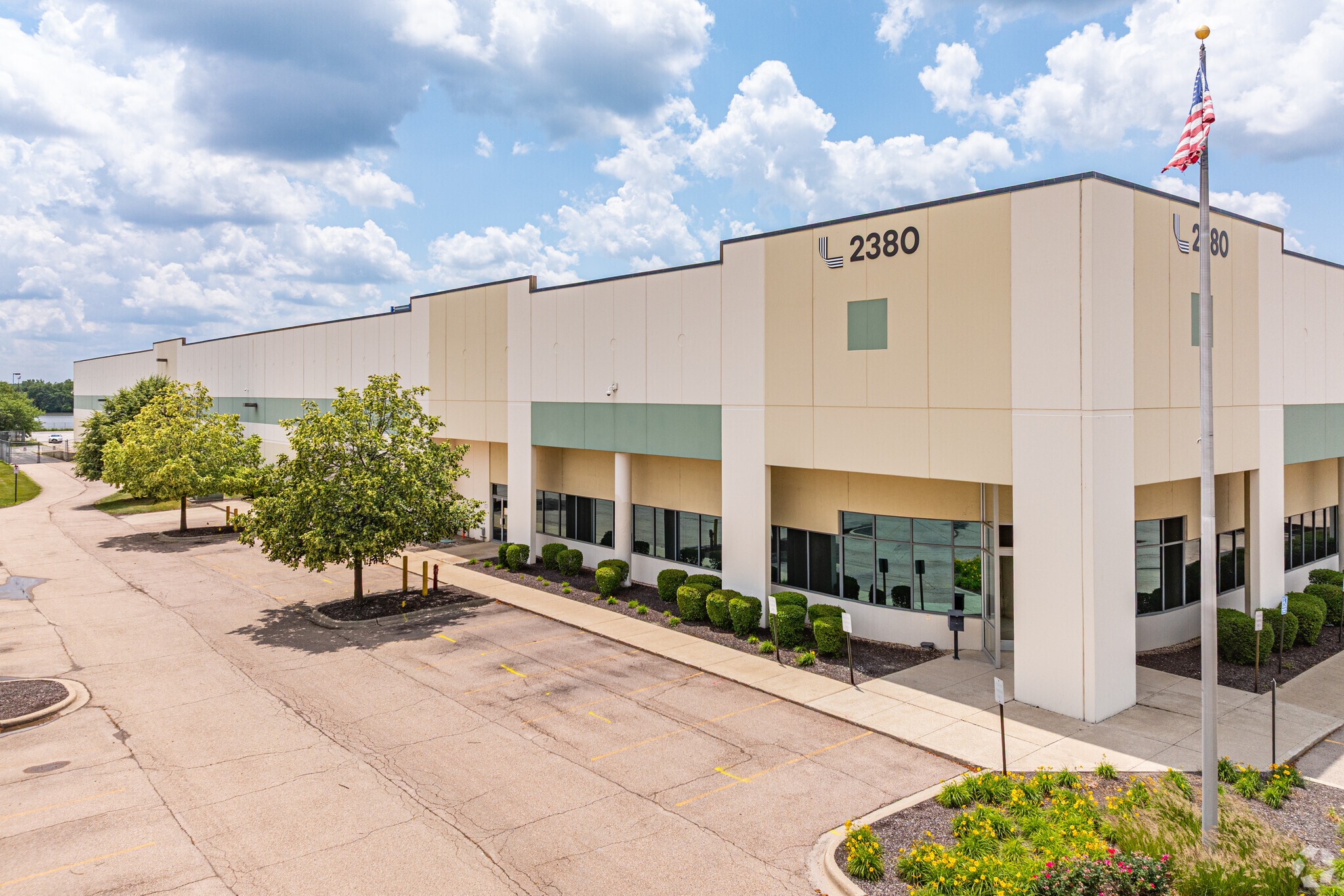 2380 Sullivan Rd, Aurora, IL to rent Building Photo- Image 1 of 15