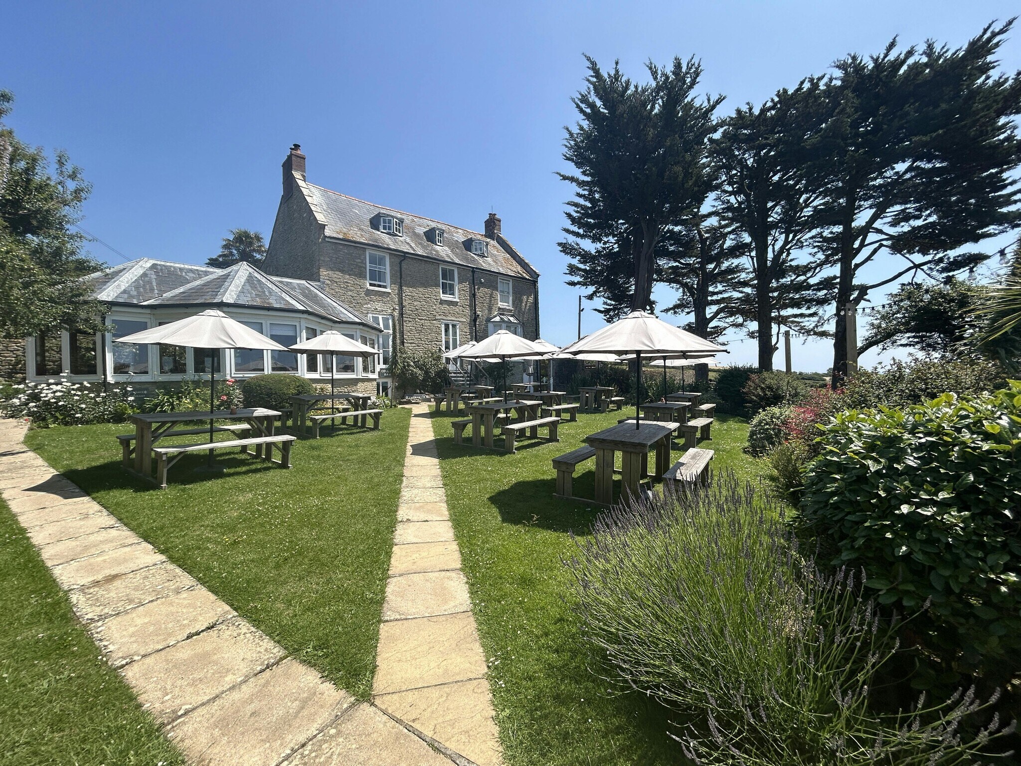 Beach Rd, West Bexington for sale Primary Photo- Image 1 of 22