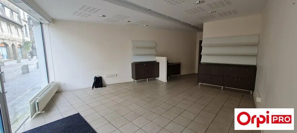 Retail in Saint-Brieuc for sale Interior Photo- Image 1 of 8