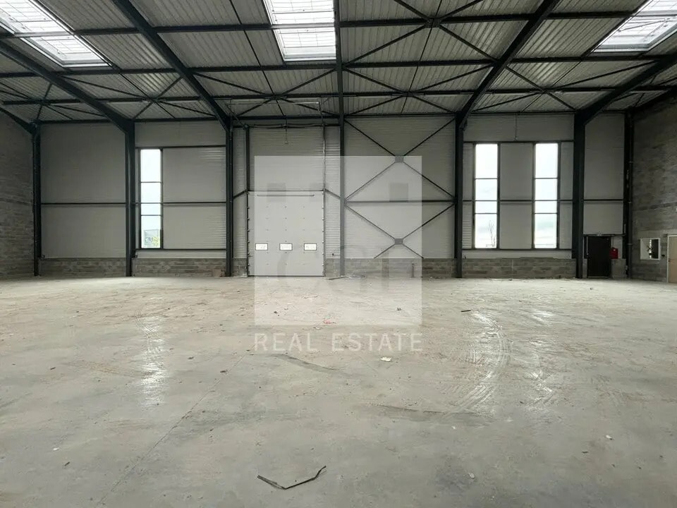 Vente Local d'activités 677 m² - Photo 1